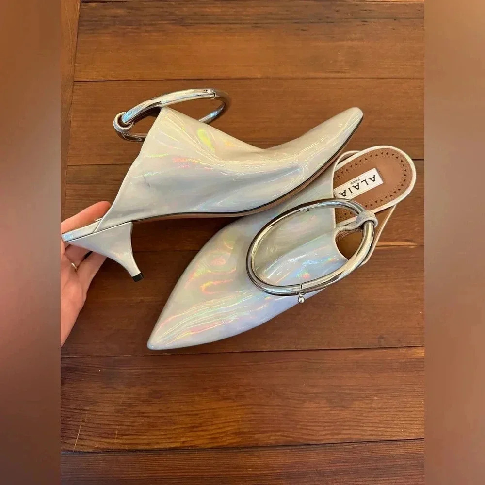 ALAIA 55MM LEATHER POINTY-TOE MULES WITH ANKLE STRAP IN WHITE - Picture 7 of 8